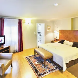 Hotel The Golden Wheel ****